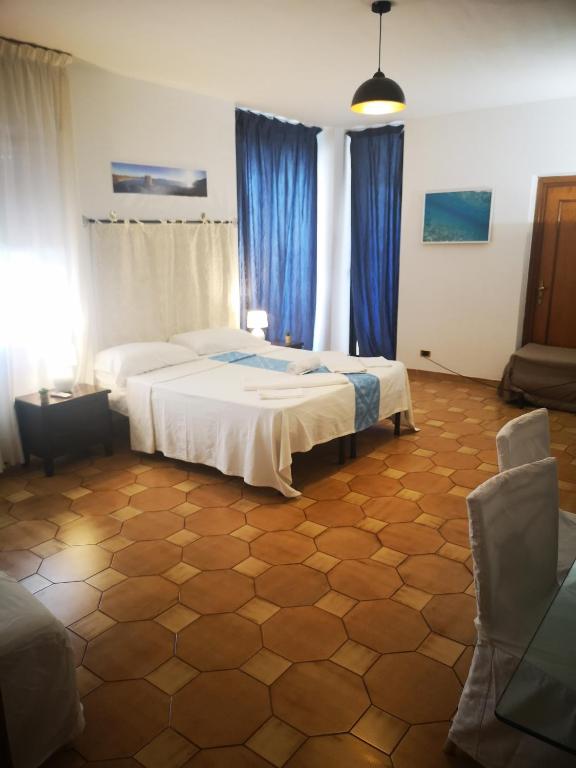 Antonhouse Alghero room 1